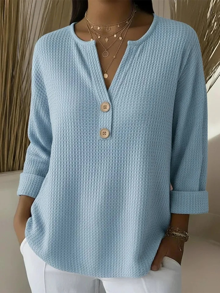 Jazmin | Camiseta henley gofrada con botones