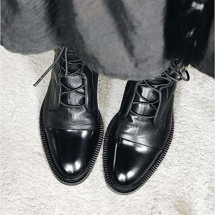 Xenia | Botines de piel con cordones